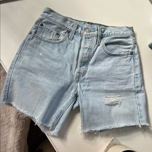 BRAND NEW ARITZIA HIGH WAISTED DENIM SHORTS